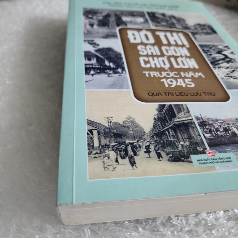 Đô thị Sài Gòn Chợ Lớn trước 1945 qua tài liệu lưu trữ | chữ ký 2 tác giả  459858