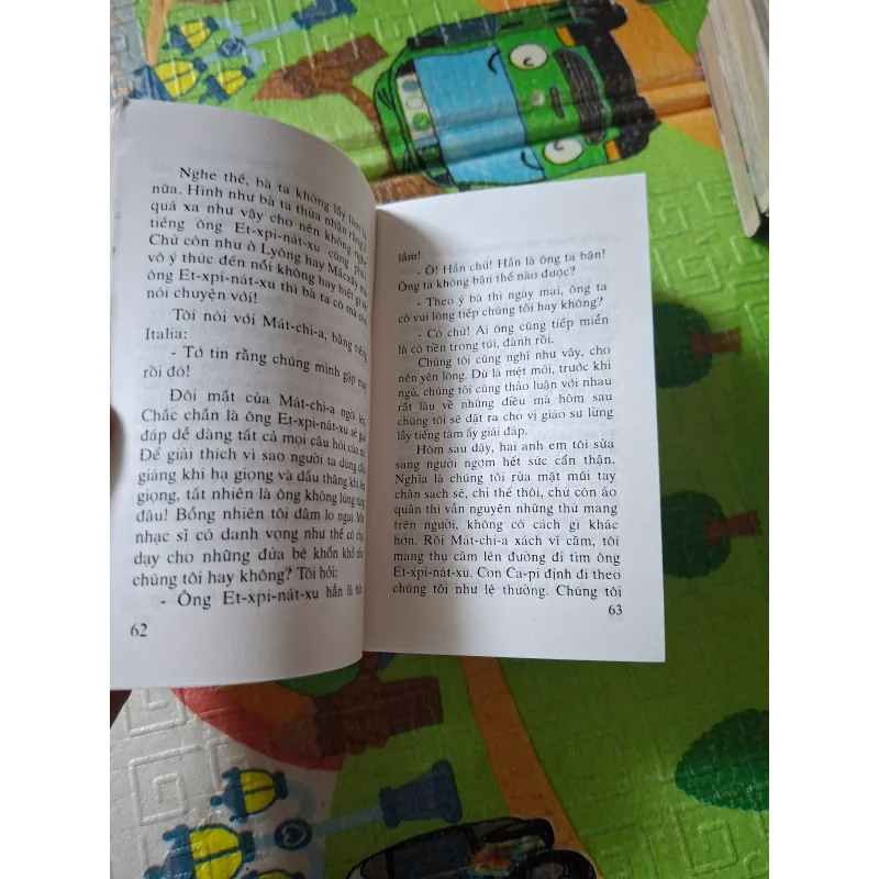 Không Gia Đình (bộ 5 tập) 789372