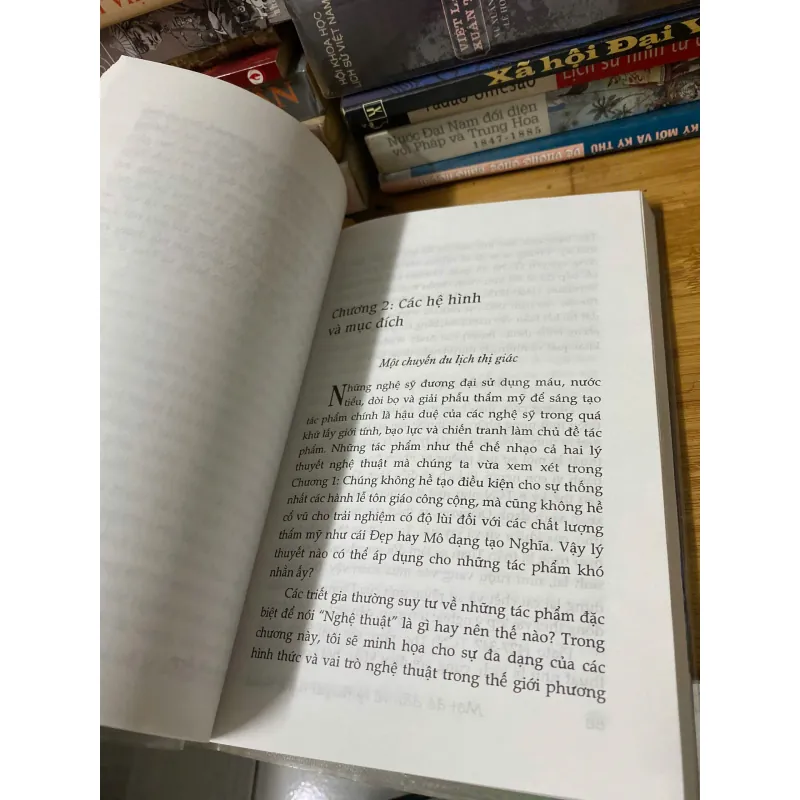 Sách cũ: Một đề dẫn về lý thuyết nghệ thuật - Cynthia Freeland 1008539