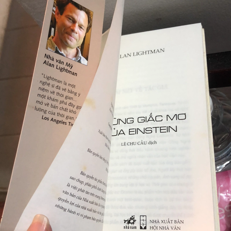 Những giấc mơ của Einstein - Alan Lightman (2006) 358618