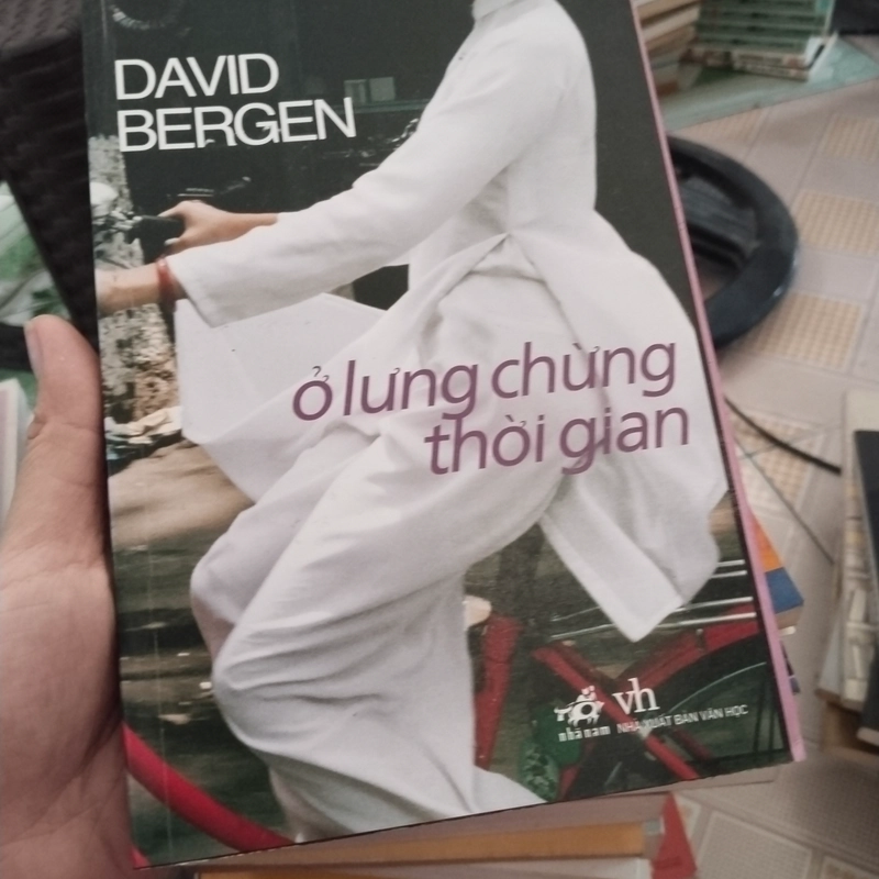 Ở lưng chừng thời gian  552183