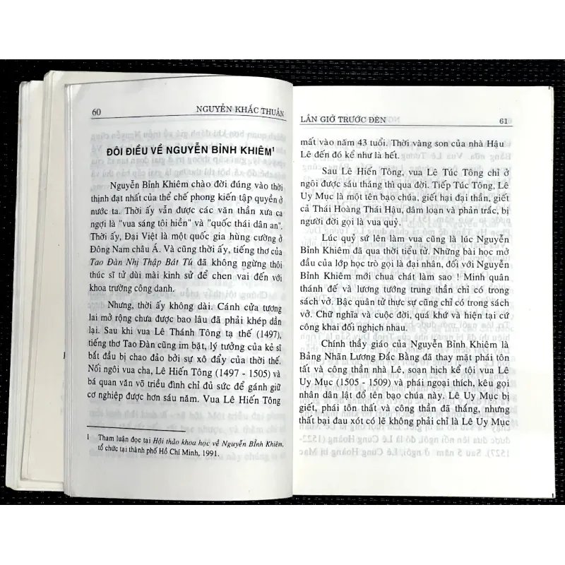 LẦN GIỞ TRƯỚC ĐÈN -  Tham luận nhiều vấn đề về lịch sử Việt Nam 1010516