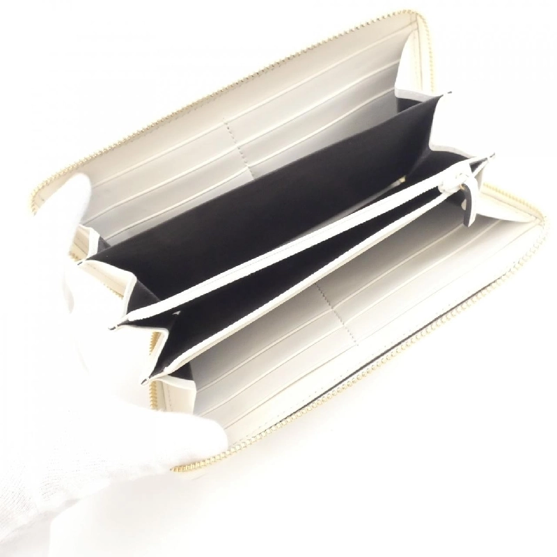 Ví Gucci 435819 K2I1J 621147