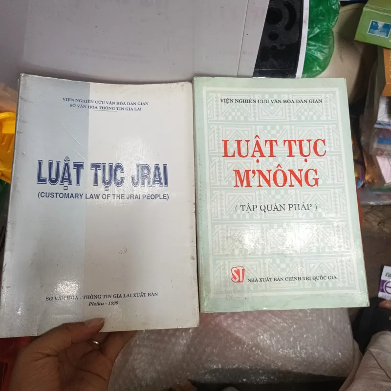 Combo 2c Luật Tục M' Nông và Luật Tục Jrai 1031615