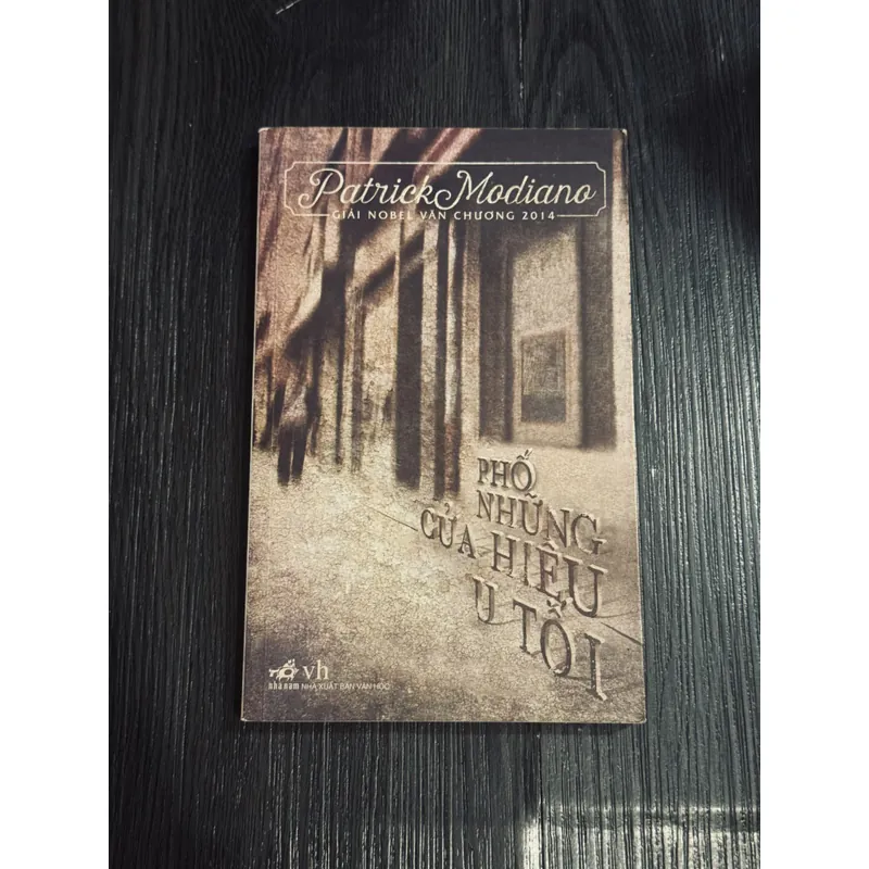 Phố cửa hiệu u tối 604186