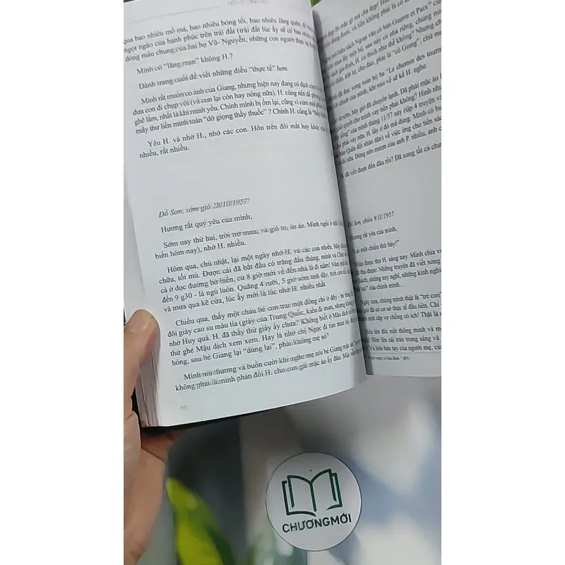 [MIỄN PHÍ BỌC SÁCH] Hồi ức tình yêu qua những lá thư riêng (1950-1968) - Vũ Tú Nam 688713