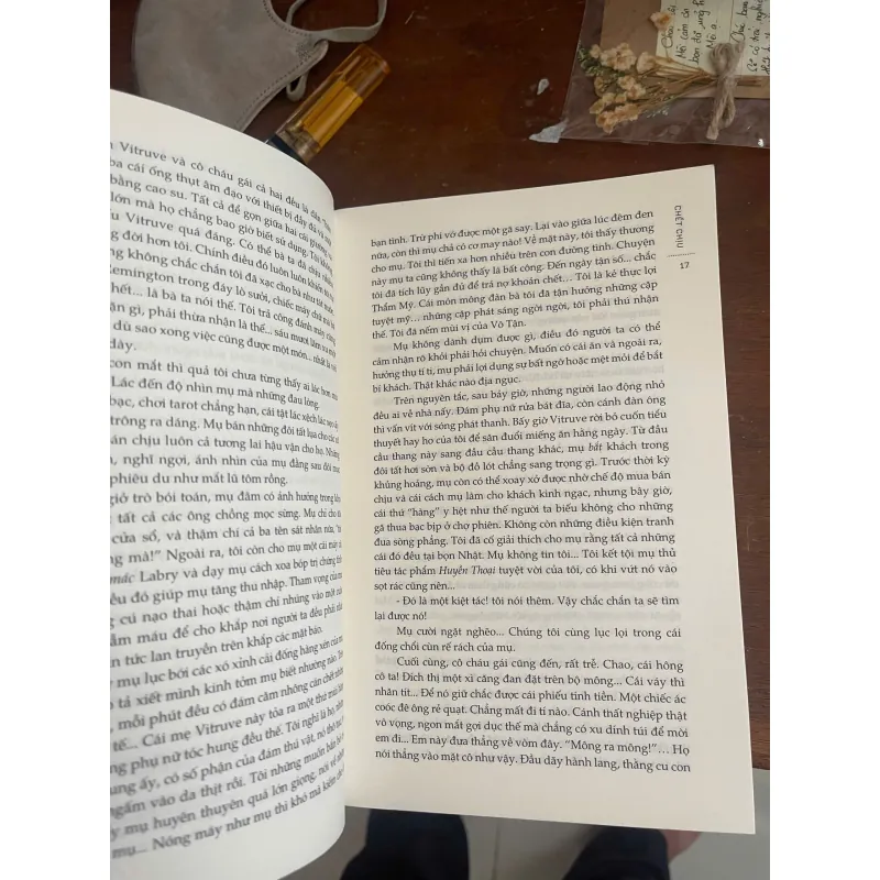 Chết Chịu - Céline, mới 80% (Áo bìa rách 1 đường, Có vết ẩm nhỏ góc dưới, Ruột đẹp) (Hoi) 559107