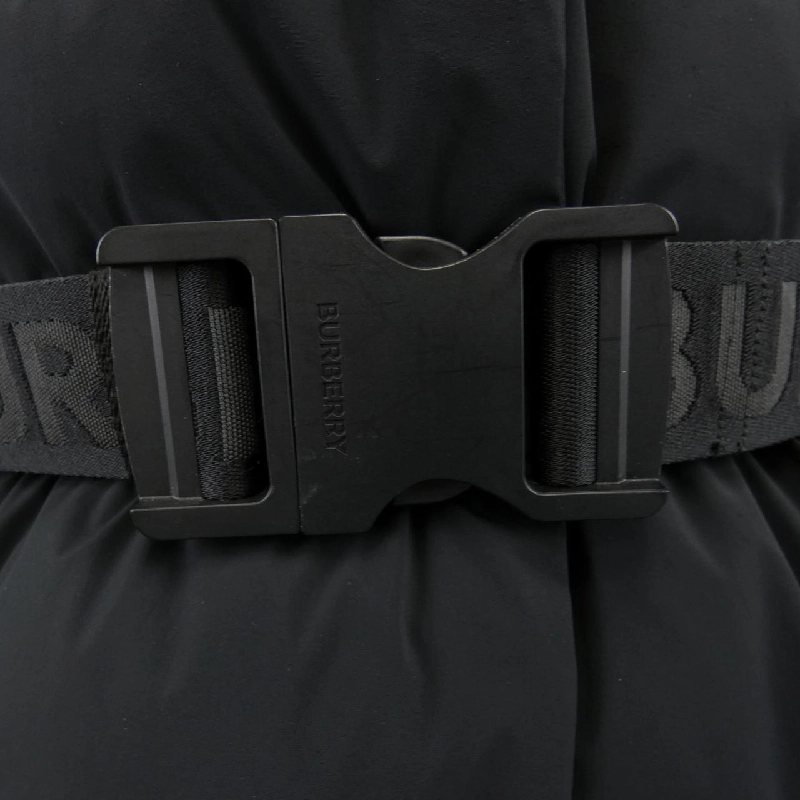 Áo khoác lông vũ BURBERRY 80186901 633967