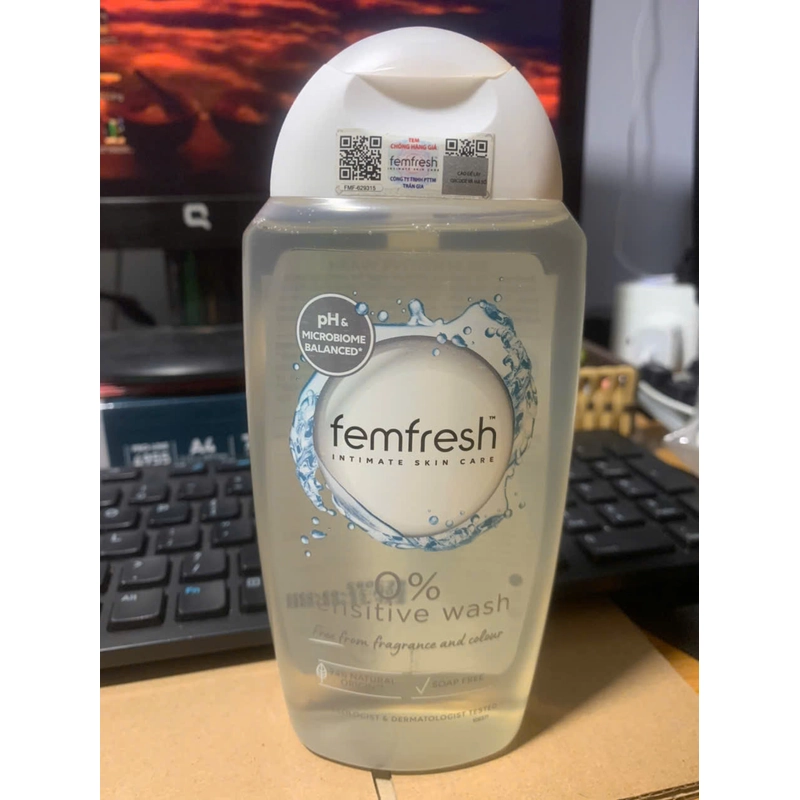 (date 03/2025)Dung dịch vệ sinh phụ nữ cao cấp Femfresh 250ml chính hãng nguyên mác 78297