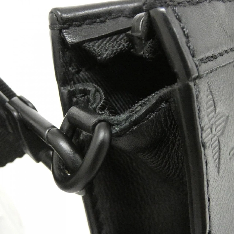 Túi đeo vai Louis Vuitton Monogram Shadow Gaston Wearable Wallet M81115 609578