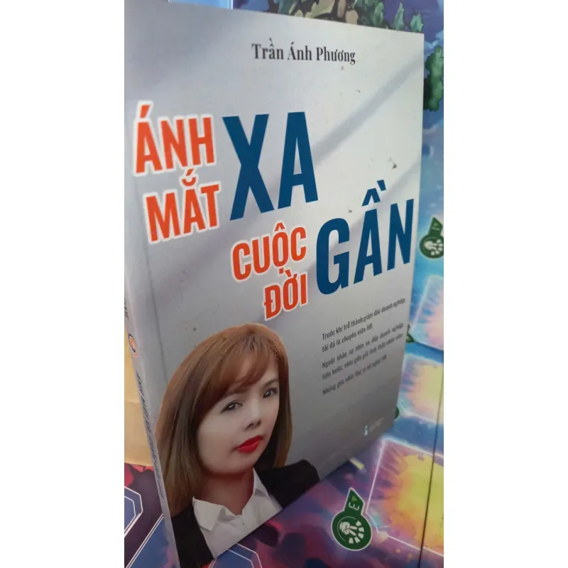 ánh mắt xa cuộc đời gần 1032268