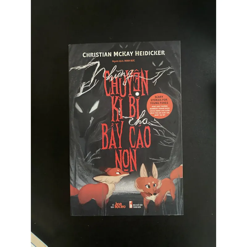 Chuyện kì bí bầy cáo non ( sách like new 100% ) 1004085