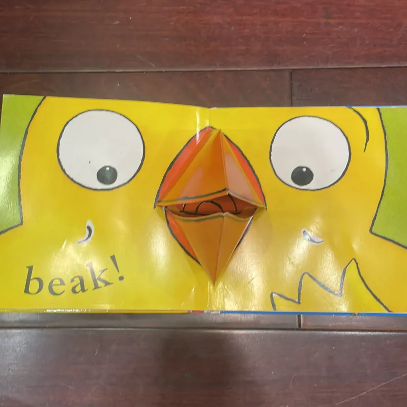 NGOẠI VĂN - Sách tiếng anh trẻ em : CHARLIE CHICK - A Pop-up Book - Campbell 1027968