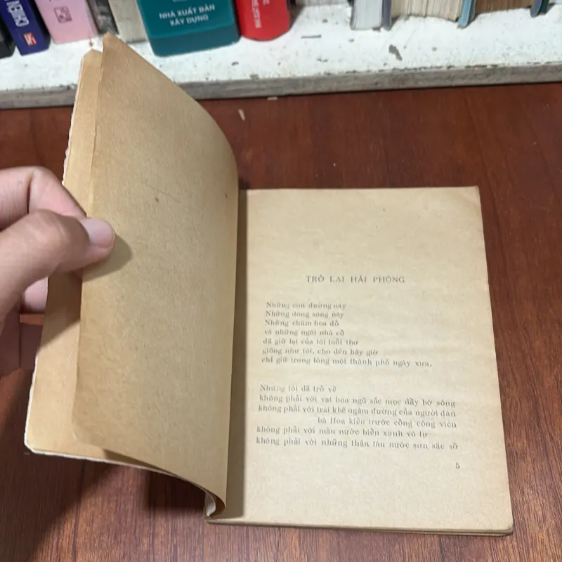 II Thơ: Đến Với Dòng Sông - Ý Nhi - 1978 765388