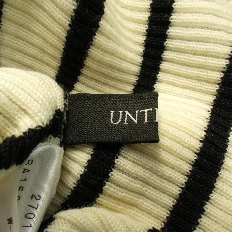 Không tên UNTITLED Áo len 645293