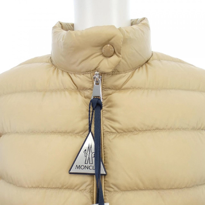 【Sản phẩm mới】Áo khoác lông vũ MONCLER 635692