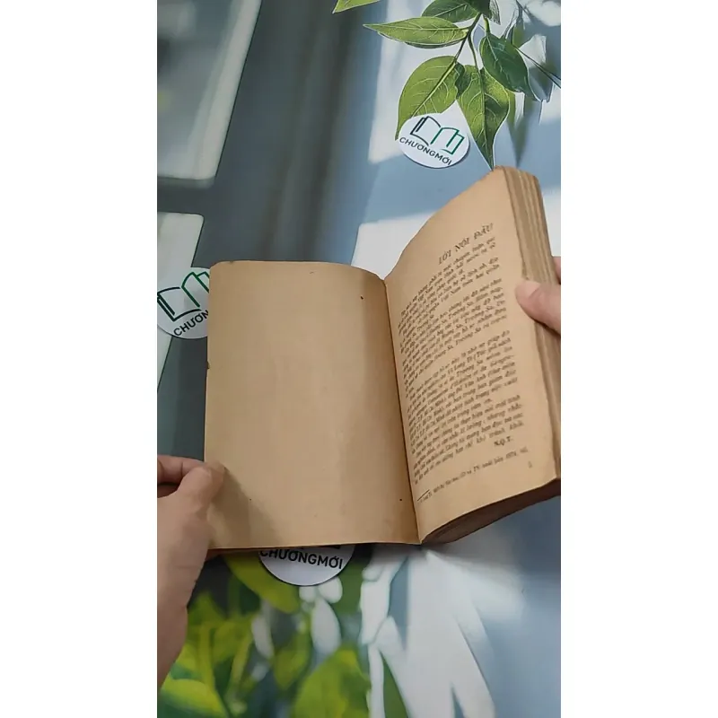 [MIỄN PHÍ BỌC SÁCH] [XƯA] Hoàng Sa - Trường Sa (1988) - Nguyễn Q. Thắng 776068