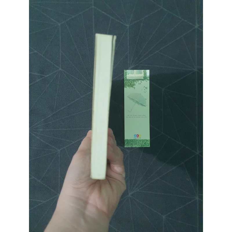 "Đôi khi muốn có ai đó cạnh bên" - Hi Trần 492910