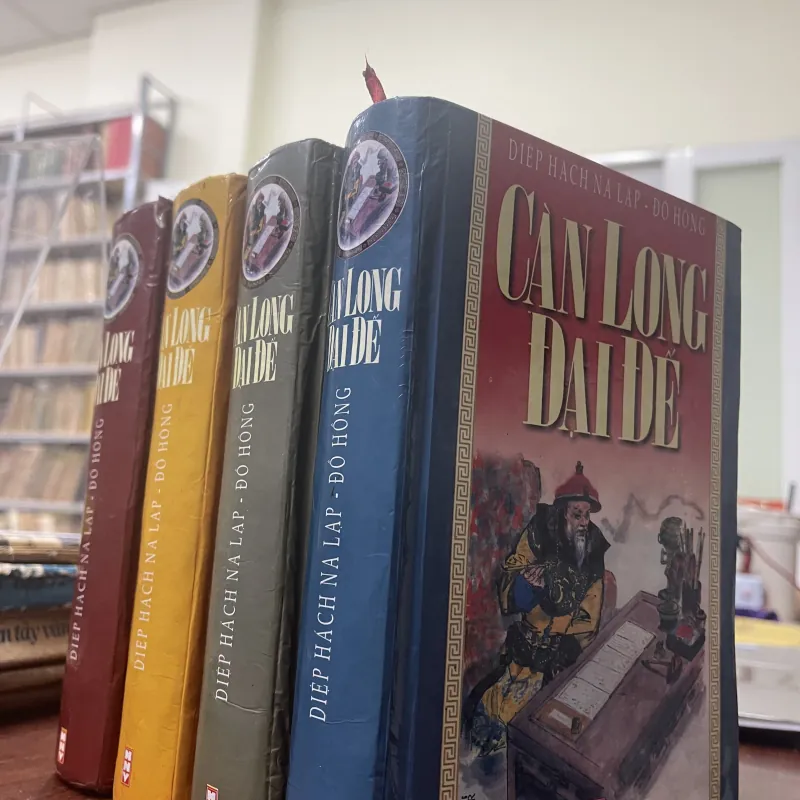 CÀN LONG ĐẠI ĐẾ (TRỌN BỘ 4 CUỐN) - DIỆP HÁCH NA LẠP, ĐỒ HỒNG 935310
