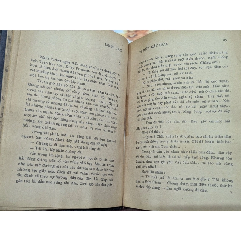 Về miền đất hứa - Léon Uris 129250