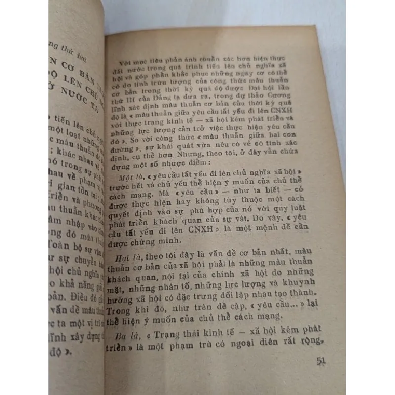 Thử vận dụng về lý luận mâu thuẫn vào thời kỳ quá độ nước ta - Phạm Ngọc Quang 696064