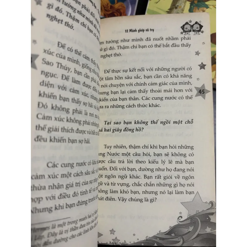 Combo 2 cuốn truyện 12 chòm sao (tặng cuốn màu vàng Song Tử) 926066