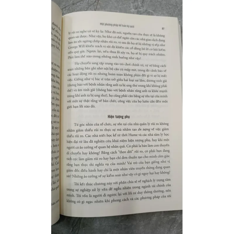 TRÒ ĐÙA CỦA SỰ NGẪU NHIÊN - LÊ VŨ KỲ NAM 738856