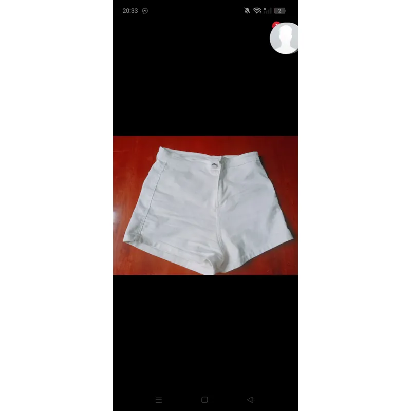 Quần đùi trắng ôm 590419