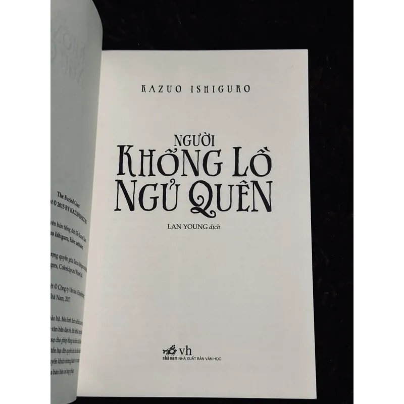 Người khổng lồ ngủ quên 714615