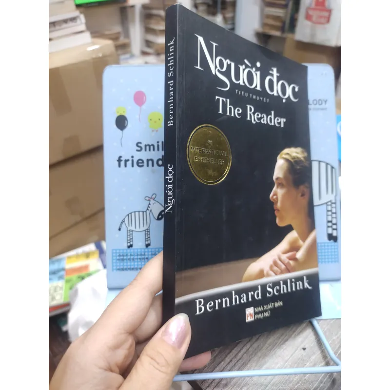 Sách: Người đọc (tiểu thuyết) - TG: Bernhard Schlink (A3) 723050