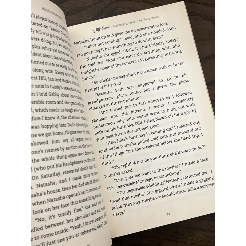 I Heart Band: Sleepovers, Solos, and Sheet Music 972099