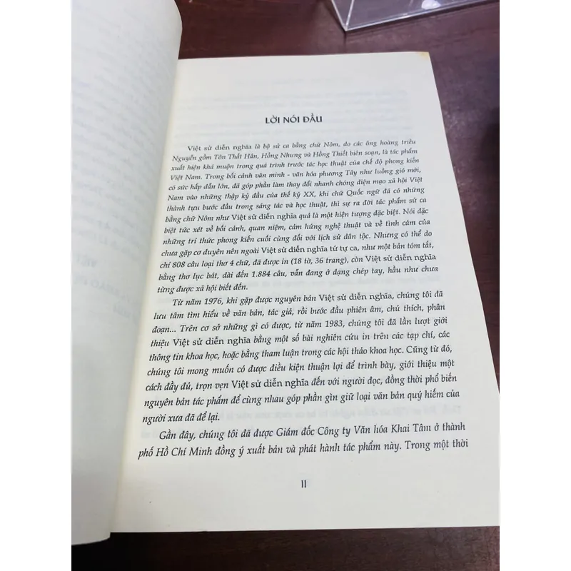 VIỆT SỬ DIỄN NGHĨA  604401