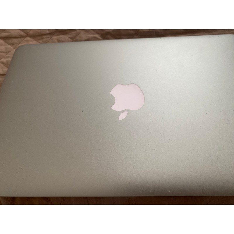 Thanh lý MacBook xách Mỹ 190831