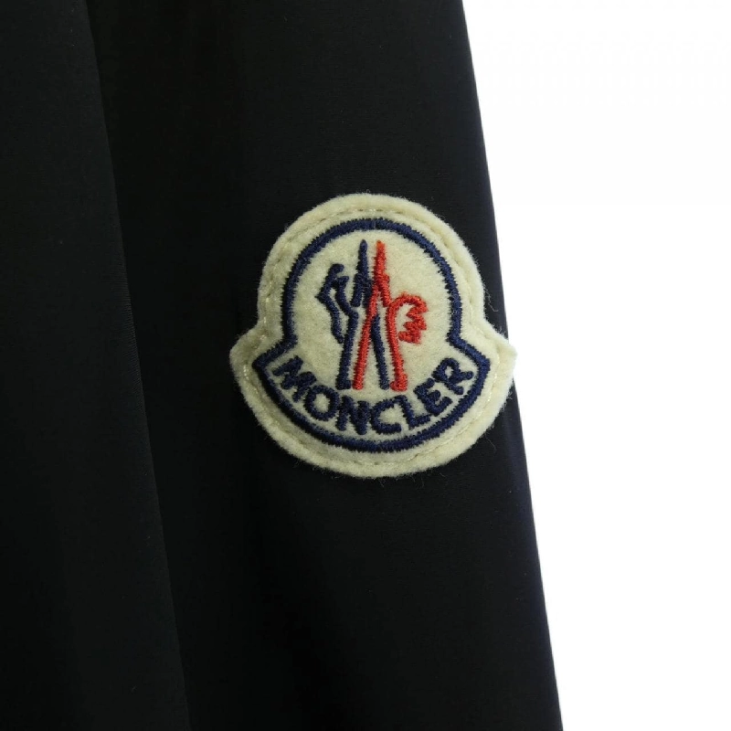 Áo khoác MONCLER MALACHITE 633009