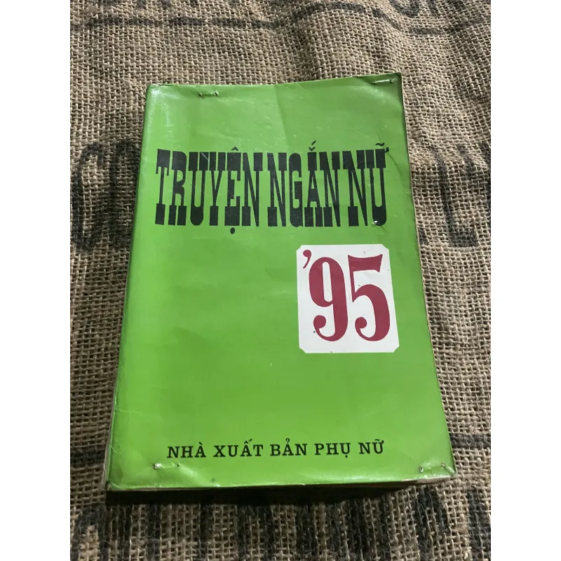 Truyện ngắn nữ Việt Nam 1995  1009456