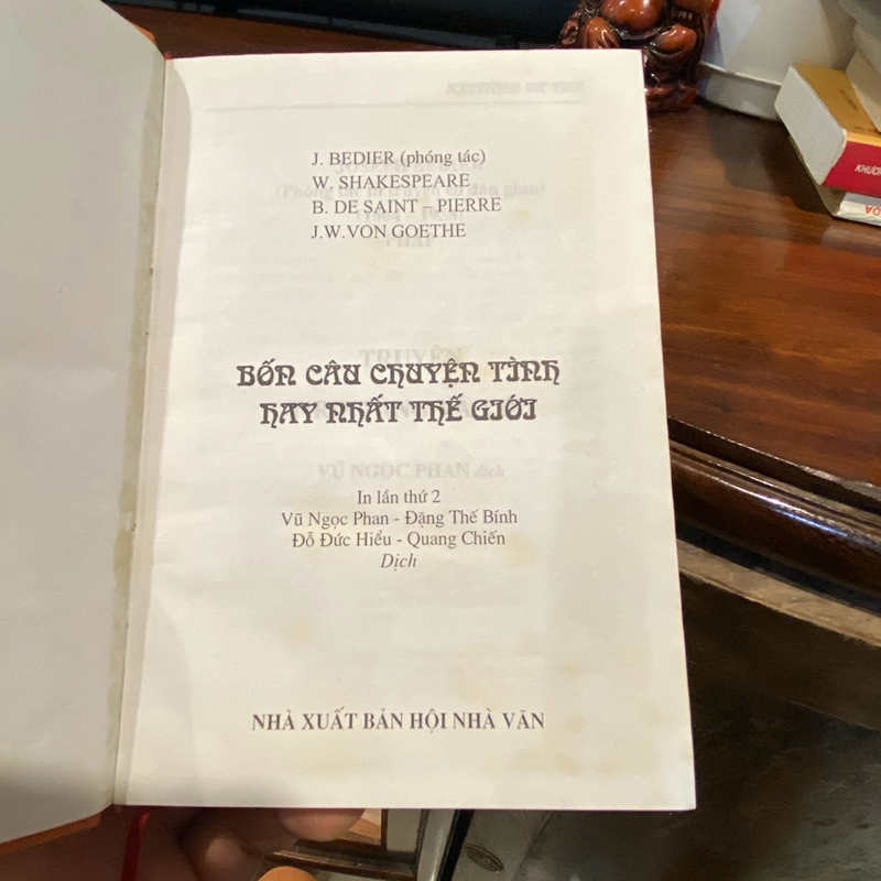 BỐN CÂU CHUYỆN TÌNH HAY NHẤT THẾ GIỚI 463227