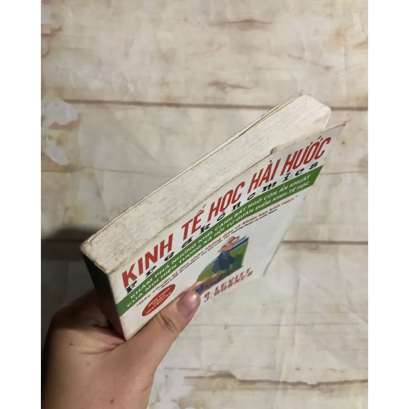 Kinh Tế Học Hài Hước - Steven D. Levitt & Stephen J. Dubner 787639