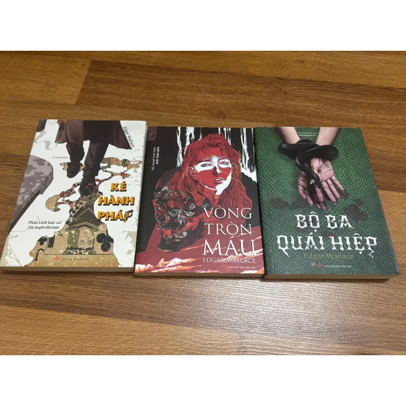 Combo Eedgar Wallace - Vòng Tròn Máu, Kẻ Hành Pháp, Bộ Ba Quái Hiệp 797624