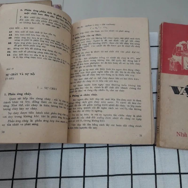 5 quyển sách giáo khoa 1977-1981- Toán Vật lý Hóa Lớp 6, 7, 8. 573025