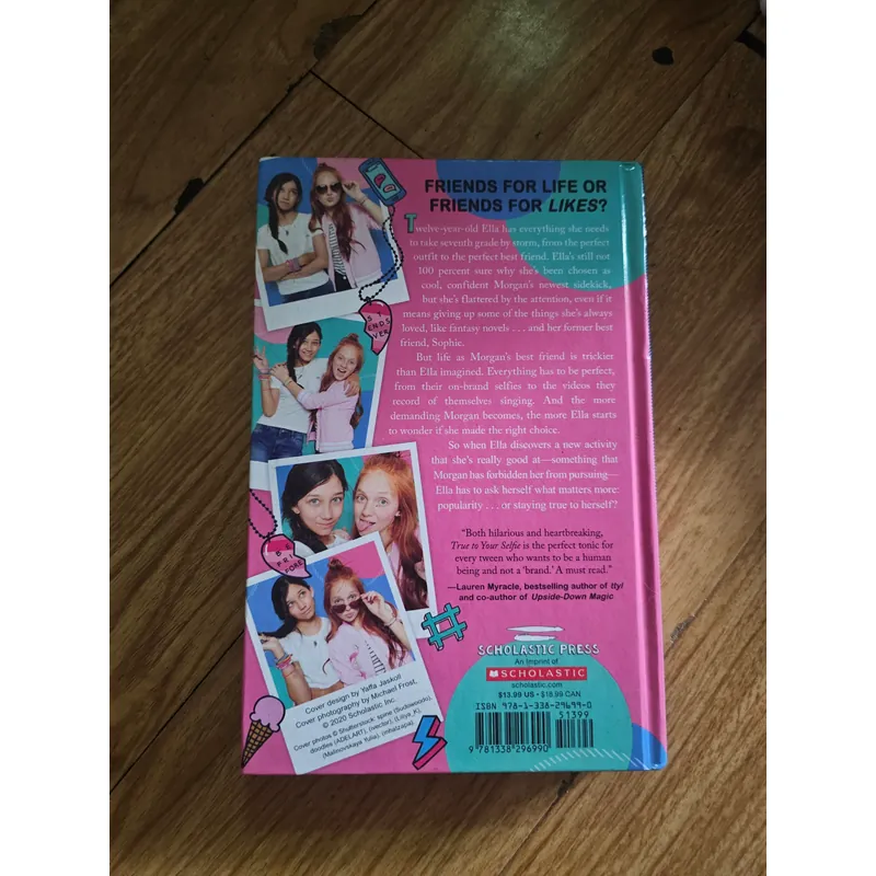 True to your selfie (bìa cứng)
 739851