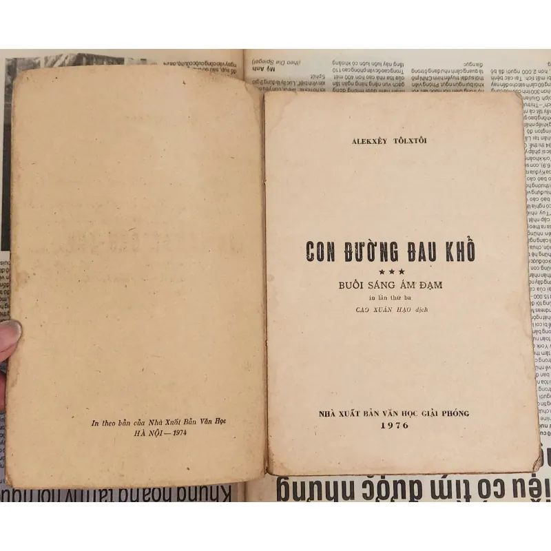 Trọn bộ 3q VH kinh điển CON ĐƯỜNG ĐAU KHỔ của Aleksey N. Tolstoy (in 1977, 1717 trang) 757942