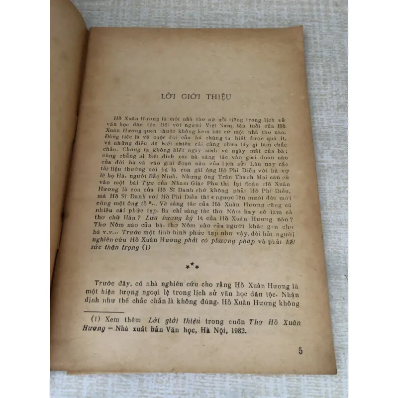 Thơ Hồ Xuân Hương 995278