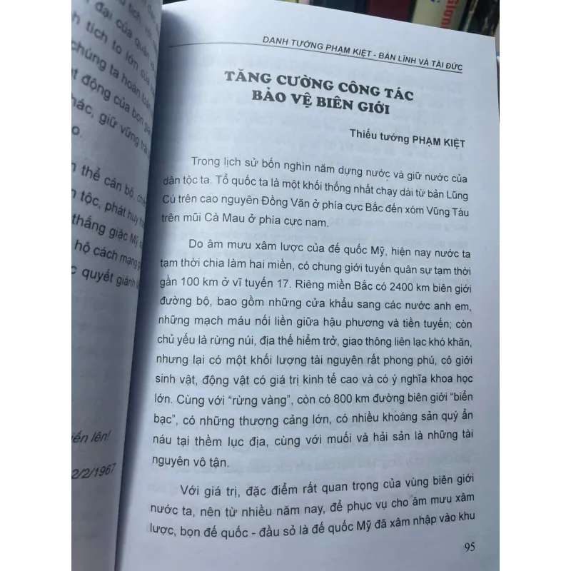 SÁCH DANH TƯỚNG PHẠM KIỆT BẢN LĨNH VÀ TÀI ĐỨC 700720