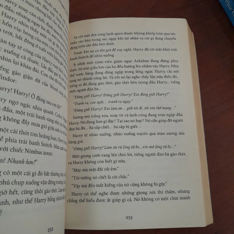 HARRY POTTER VÀ TÊN TÙ NHÂN NGỤC AZKABAN ( J.K.ROWLING - LÝ LAN DỊCH) 1002333