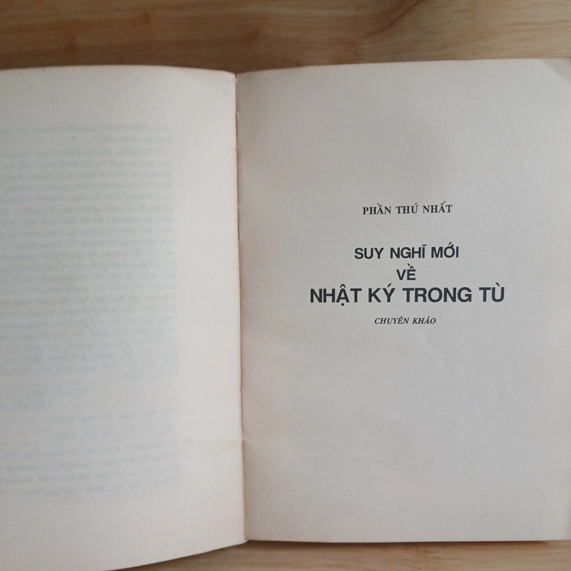 Suy Nghĩ Mới Về Nhật Ký Trong Tù - Nguyễn Huệ Chi chủ biên 504944