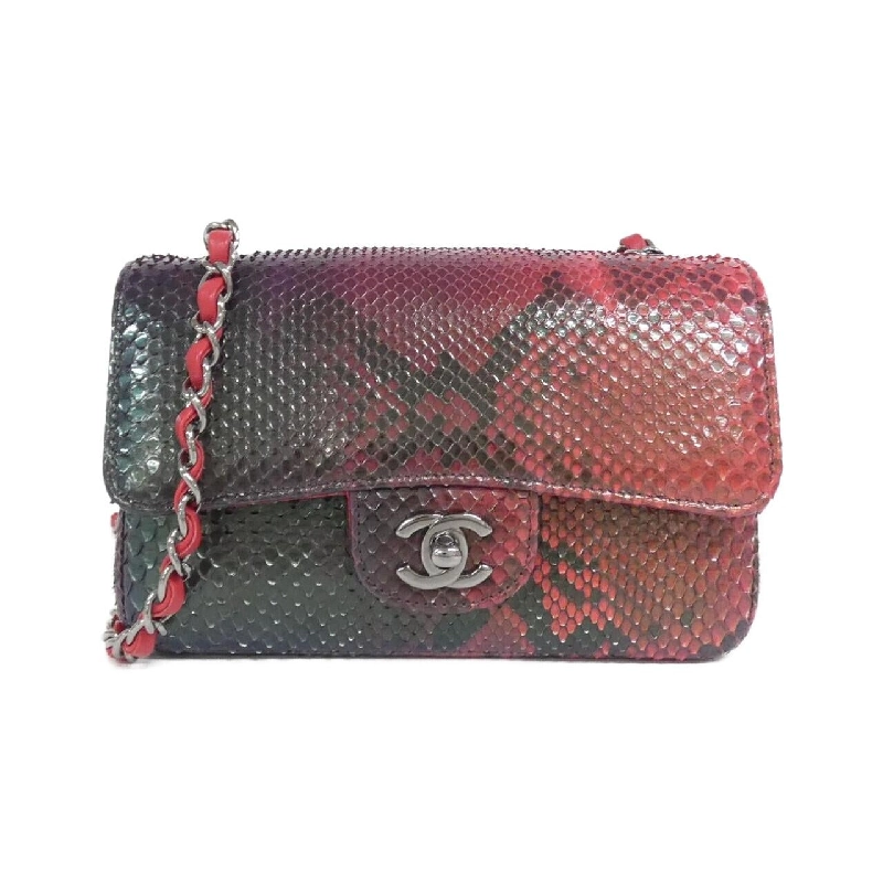 Túi xách chéo Chanel 69900 610138