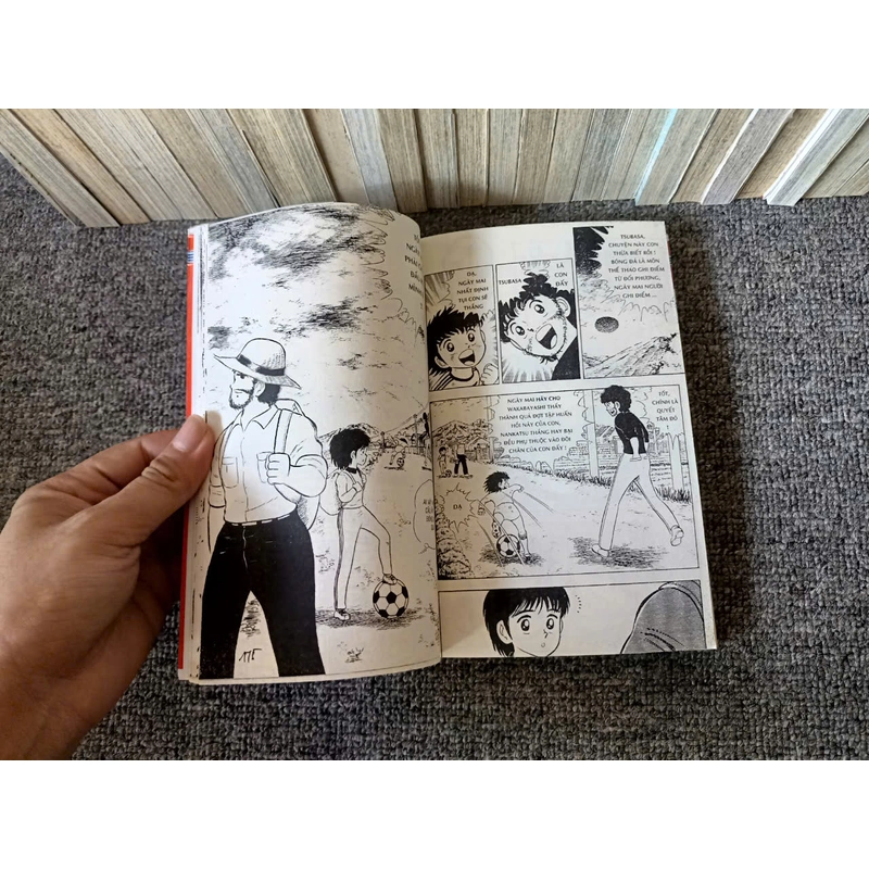Truyện Tsubasa Giấc Mơ Sân Cỏ -  NXB Kim Đồng 273527