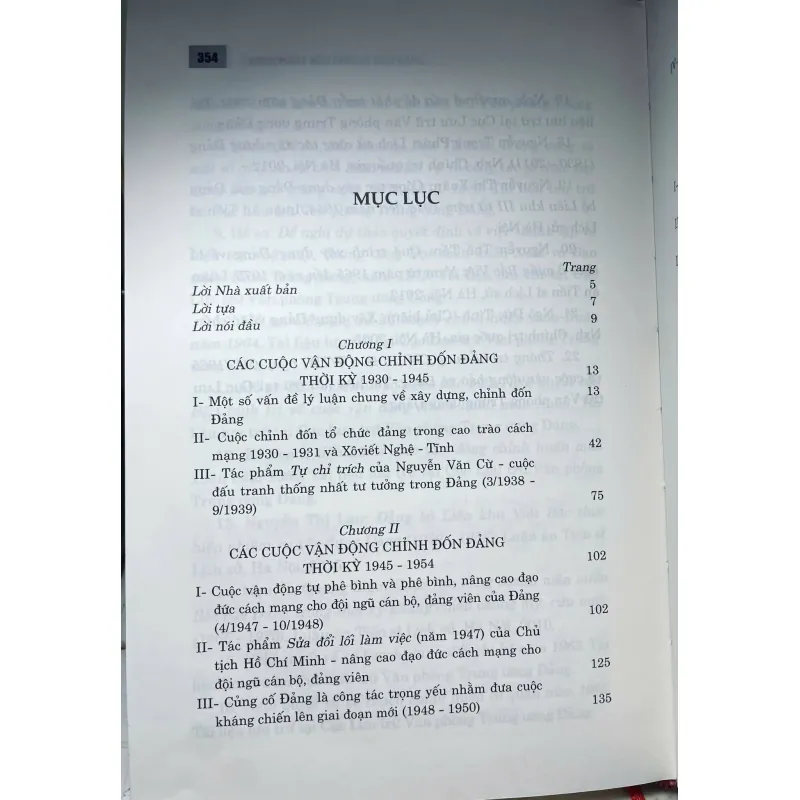 SÁCH CÁC CUỘC VẬN ĐỘNG CHỈNH ĐỐN ĐẢNG CỦA ĐẢNG CỘNG SẢN VIỆT NAM THỜI KỲ 1930 -1975 730406