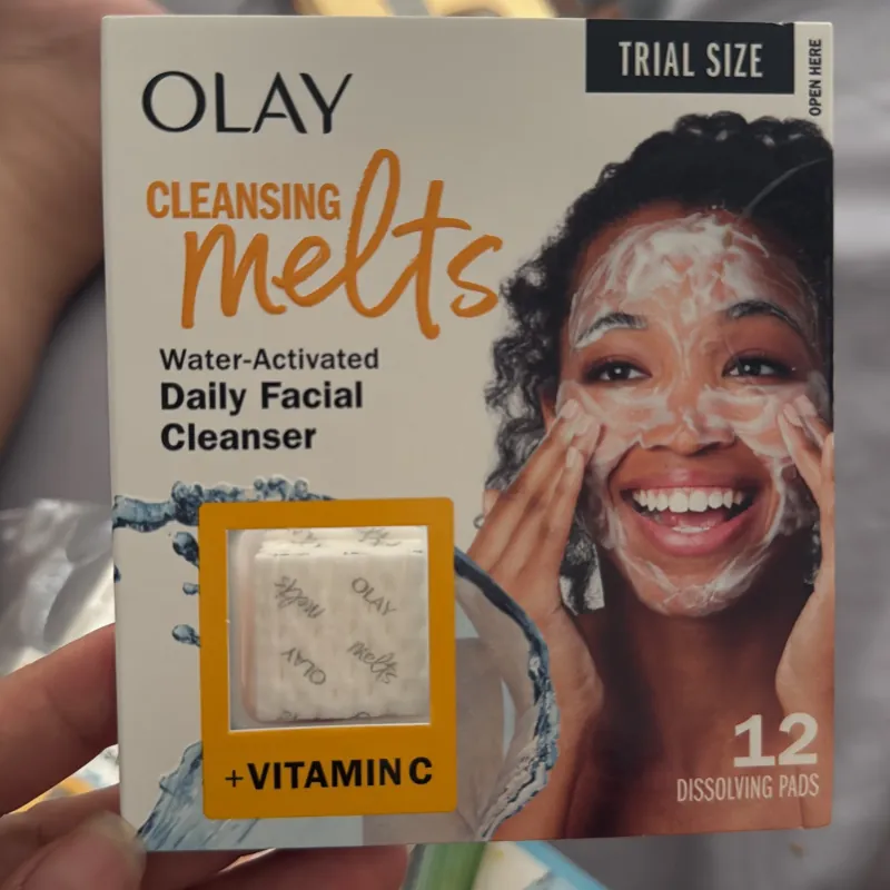 Sữa rửa mặt OLAY Vitamin C USA chính ngạch 1019330