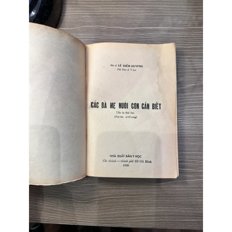 Các bà mẹ nuôi con cần biết - NXB Y học 1986 996239